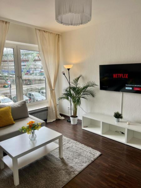 City Apartment 5 min A46 - Parkplatz,Wifi,Netflix,Self check-in
